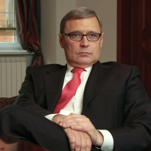 Куда делся экс-премьер РФ Михаил Касьянов сделавший миллиарды и названный Путиным 