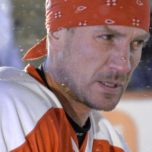 У Костомарова поражена четверть головного мозга