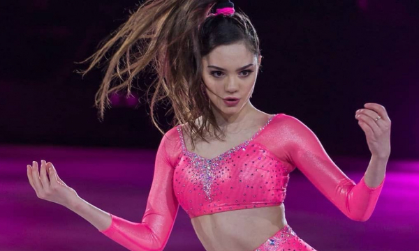 Фигуристка Медведева показала 