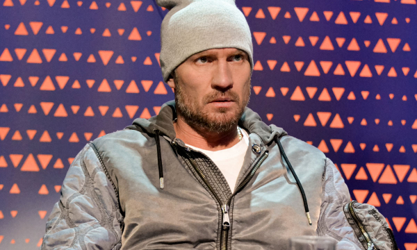 Новая беда пришла в дом Костомарова: все произошло ночью